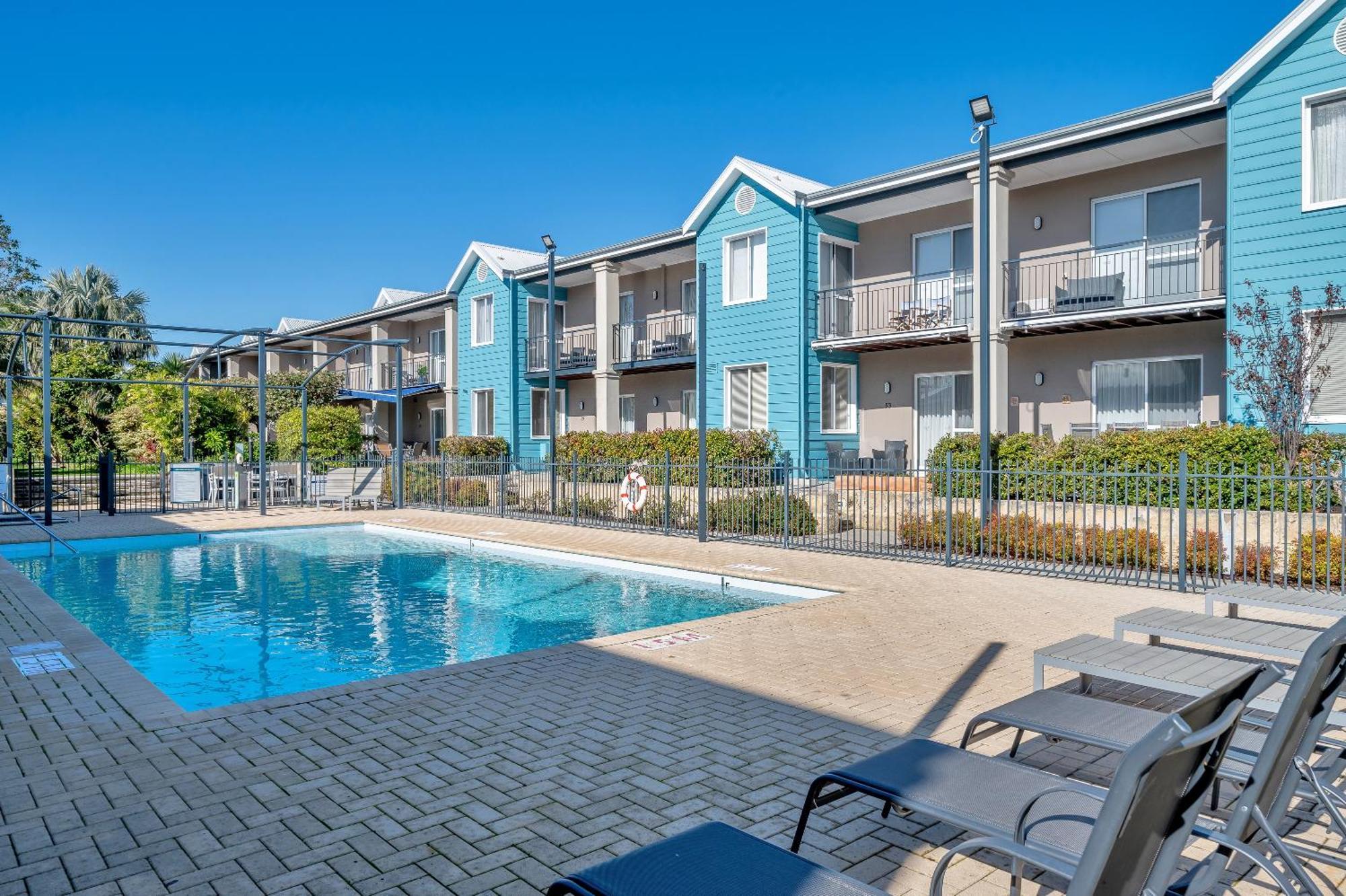 C Mandurah