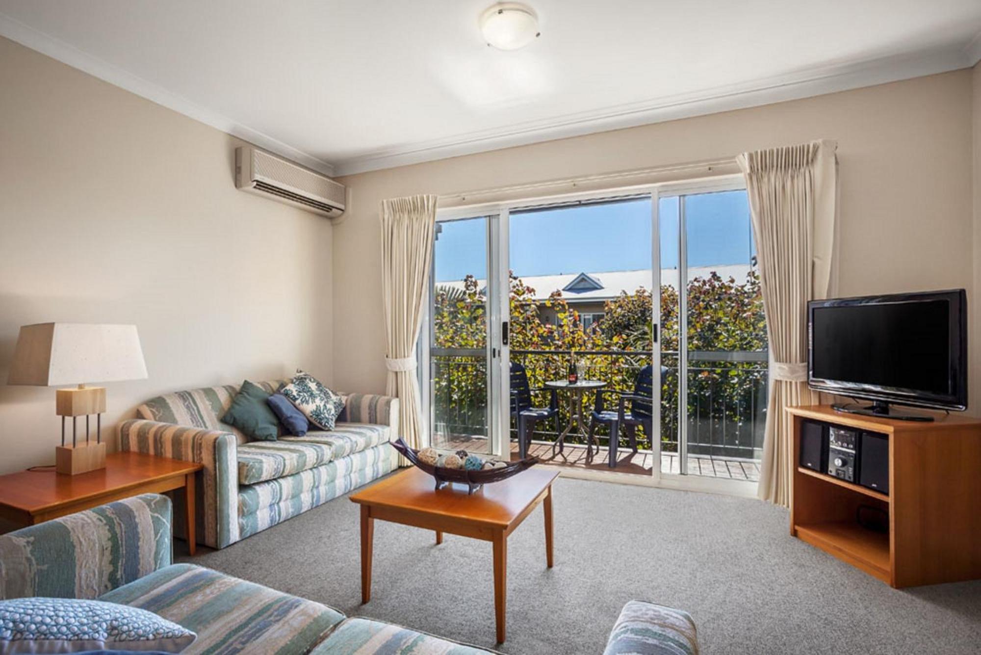 C Aparthotel 4*