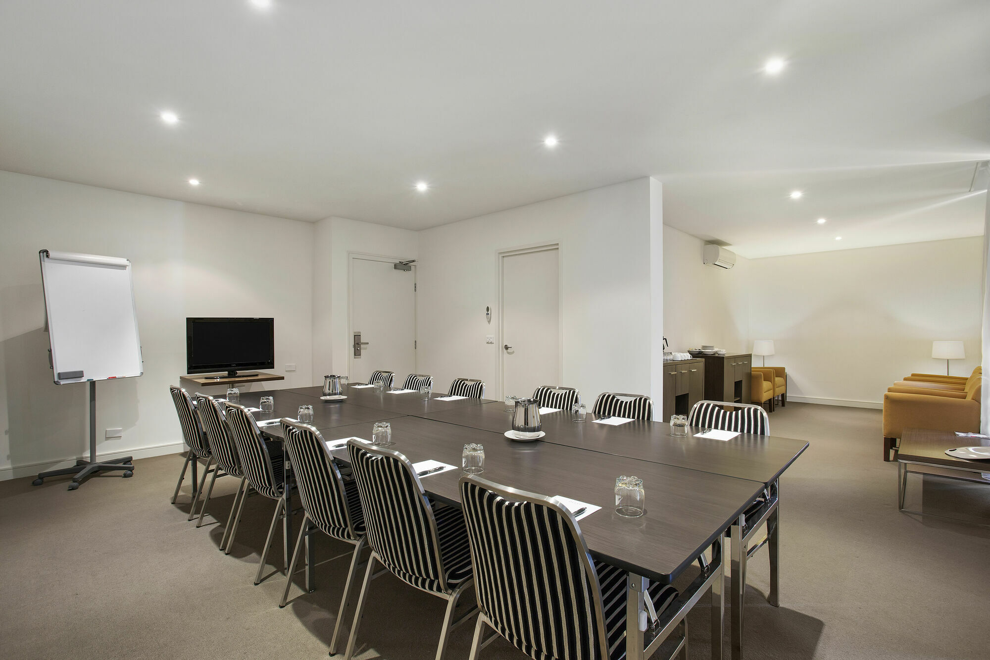 C Aparthotel 4*